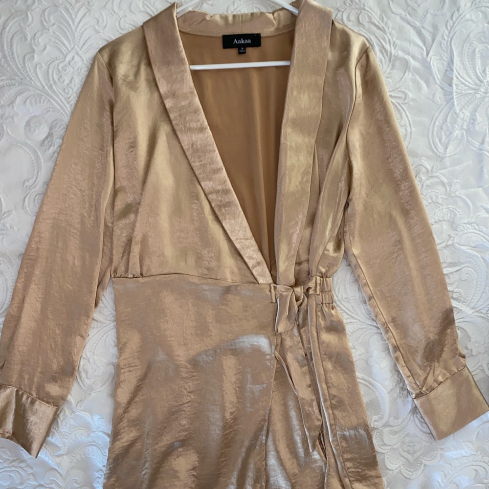 Aakaa: Gold Satin Wrap Romper - long sleeve & mini - Picture 3 of 4